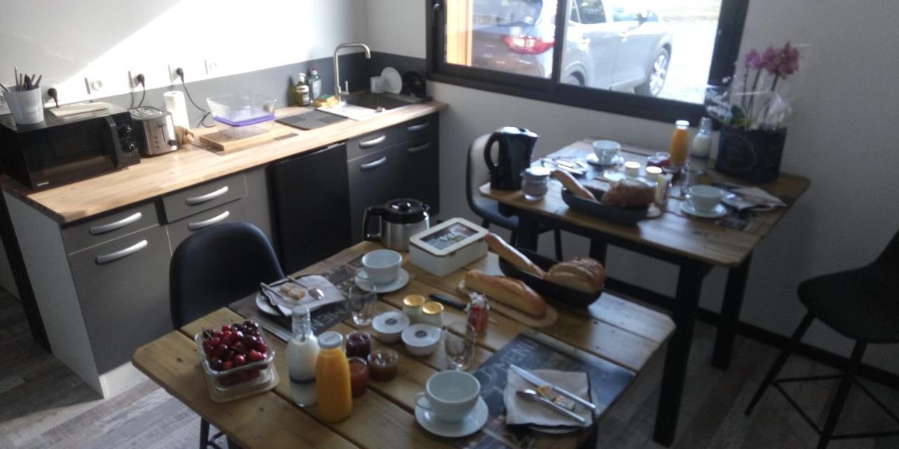 La Chambre Du Clos Barriant Sereilhac Bagian luar foto